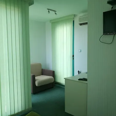 Sania Hotel 2*