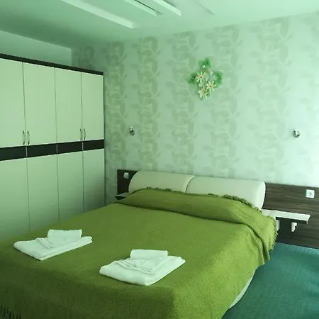 Sania فندق ابزور